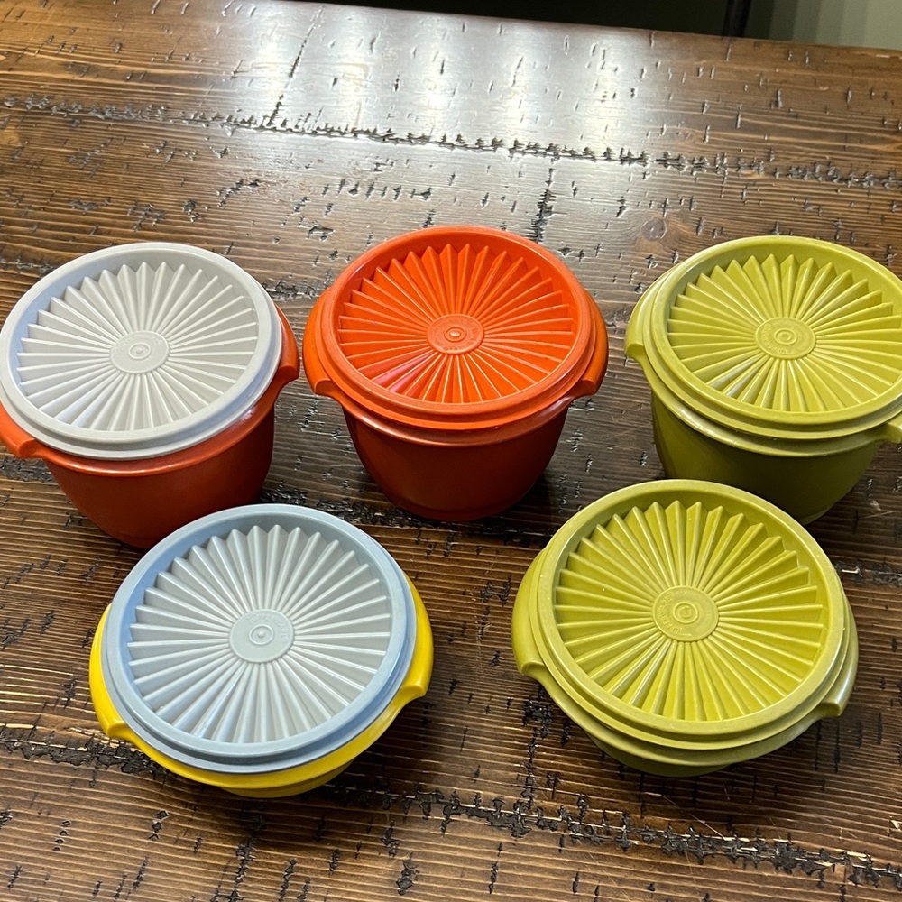Tupperware Vibrant Bowl Set with Lids